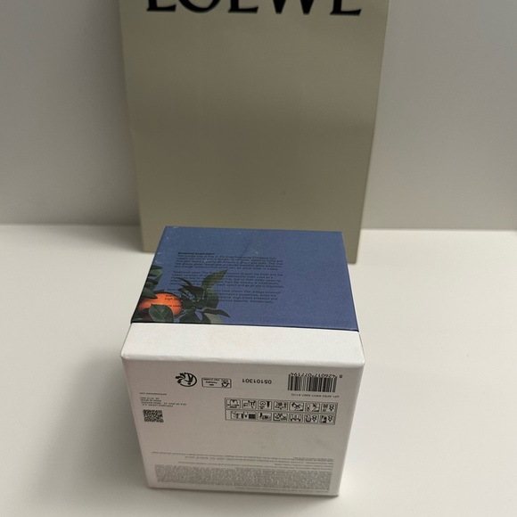 Loewe Orange Blossom Scented Candle 5.8oz/170g - Picture 5 of 7